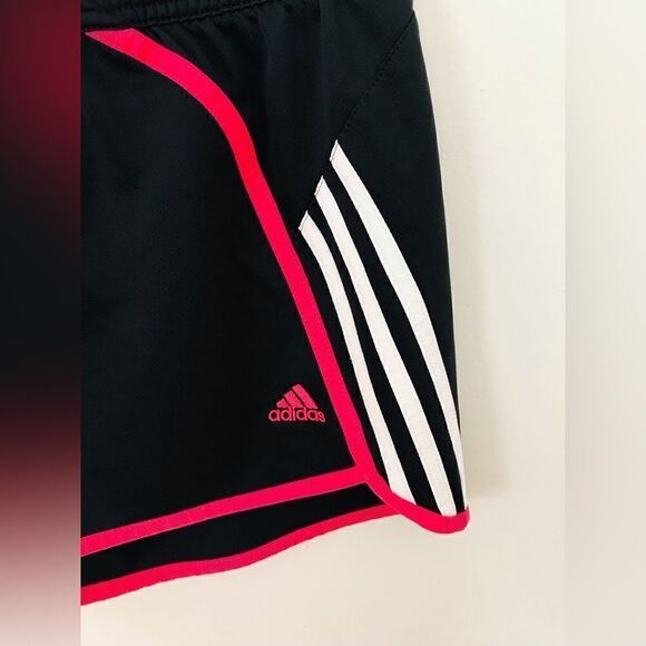Vintage Adidas shorts in black and pink. Size medium - Picture 4 of 4